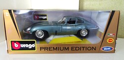 Vadonat új dobozában burago Jaguár E-Type coupé 1961.
