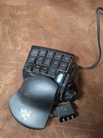 Razer Nostromo gamepad.