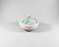 HERENDI MESTERMŰ : EMAILLE ROSE MINTÁS PORCELÁN BONBONIER MANDARIN FOGÓVAL 12 CM. (B180)