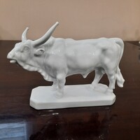 Fehér Herendi porcelán szürke marha, bika figura