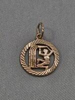 14 K arany horoszkóp medál "Vízöntő" 1,29 g