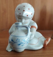 Zsolnay porcelán Annuska figura