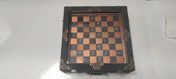 Egyedi készítésű steampunk-barokk sakk készlet ...