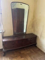 Tükrös előszoba szekrényke