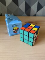 Politoys Triál Rubik kocka dobozában, francia piacra