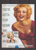 Emlékív,  blokkbélyeg 2003 Benin - Marilyn Monroe