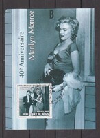 Emlékív, blokkbélyeg 2003 Benin - Marilyn Monroe