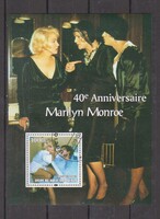 Emlékív, blokkbélyeg 2003 Benin - Marilyn Monroe