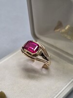 Régi 14 K arany piro köves gyűrű 3,26 g