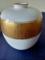 Aranyozott, savmaratott Arzberg porcelán váza.