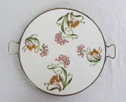 Ceramic tray with metal handle