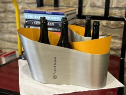 CHAMPAGNE CLUB - Veuve Clicquot Ponsardin – Végtelen Hullám by Pablo Reinoso 2007