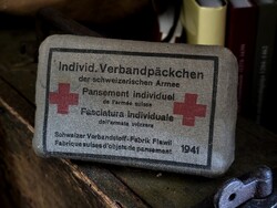 Második világháború korabeli 1941-es kötszer csomag