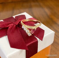 18 KARÁTOS ARANY GYŰRŰ DRÁGAKŐVEL - 3.7g