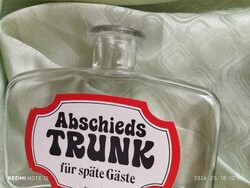 Adschieds Trunk für spatr Gåstē üveg