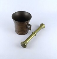2A287 Antik szögletes fülű bronz patika mozsár sárgaréz törővel 4.76 kg