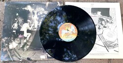 Led Zeppelin utolsó stúdióalbuma az In Through the Out Door bakelit lemez