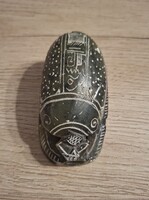Egyiptomi faragott kő szkarabeusz