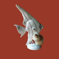 Drasche / Kőbánya porcelán vitorláshal figura – gyöngyházfényű retró porcelán dísz
