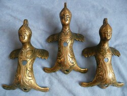 Antik vallásos tárgy templomi örökmécses nürnbergi mécses lánctartó bronz angyal figura 16.-17. sz.