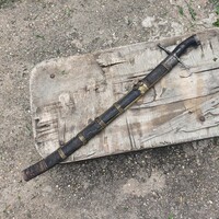 Régi tokos magyar vagy lengyel szablya, kard