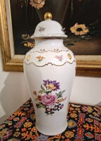 Gyönyörű wallendorf fedeles porcelán váza