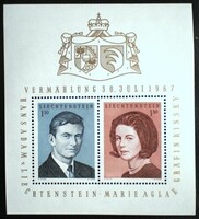 LIb7 / Liechtenstein 1967 Hans-Adam és Marie  grófnő esküvője blokk postatiszta