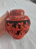 Kinai cinóber faragott urna