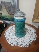 Különleges söröskorsó / sörözői díszkorsó fedéllel/ porcelán/.