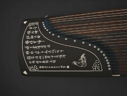 Tradícionális kínai citera (Guzheng)