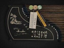 Tradícionális kínai citera (Guzheng)