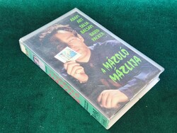 Mirax kiadású A mázoló mázlija (Trust Me) VHS videókazetta gyűjtőknek (1990-00')