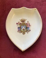 Antik Zsolnay Pécs címeres pajzs alakú porcelán tálka, Bridge hamutartó pajzspecsétes RZ