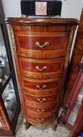 Különleges Biedermeier Smízett – A múlt eleganciája, amely ma is lenyűgöz