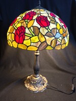 Nagyméretű Tiffany asztali lámpa (40 cm átmérő, rózsás minta)