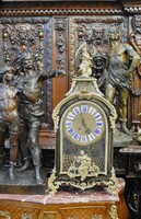 Boulle kandalló óra 18.sz. Óratok André-Charles Boulle, az óraszerkezet Jacques Thuret  munkája!