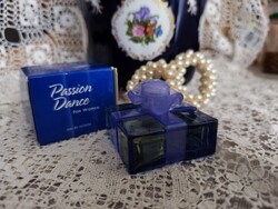 Vintage Avon Passion Dance EDT (30 ml) – Ritka, kék ajándékdoboz alakú gyűjtői kiadás (2003)   D1.