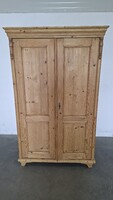 Hanging wardrobe wardrobe