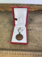 -AX592- Ifjúságért Érdemérem kitüntetés érem jelvény mellszalag miniatűr díszdobozban militaria