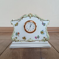 Herendi porcelán Viktória mintás asztali óra