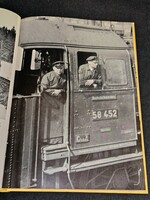 Gőzmozdonyok, mozdonyok. Rendkívül szép beltartalmú lexikon-enciklopédia.