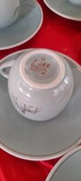 A „KUTANI” valószínűleg a híres japán Kutani (Kutani-yaki) porcelánstílusra utal, amelyet eredetileg