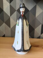Aquincumi Pipázó Matyó Juhász porcelán figura