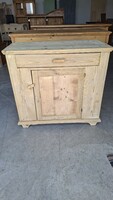 Komód kredenc