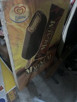 "Magnum Double" Reklámtábla