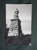 Képeslap,fotó,Szigetvár járás,Rózsafa,Kapás Nikelszky Világháborús emlékmű részlet, 1950-
