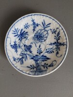 Ritka, 200 éves antik Meissen porcelán csészealj ( Korai hagyma mintával )