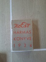 Az Est hármas könyve