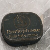 Időutazás a zene aranykorába: Antik Parlophone gramofontű-tartó doboz