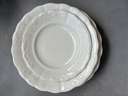 Régi, Zsolnay, pajzspecsétes, inda mintás porcelán 1 személyes paraszt tányér szett (3 db)